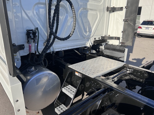 FREIGHTLINER CASCADIA 126SLP 2020