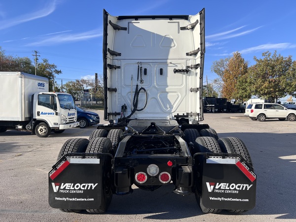 FREIGHTLINER CASCADIA 126SLP 2020