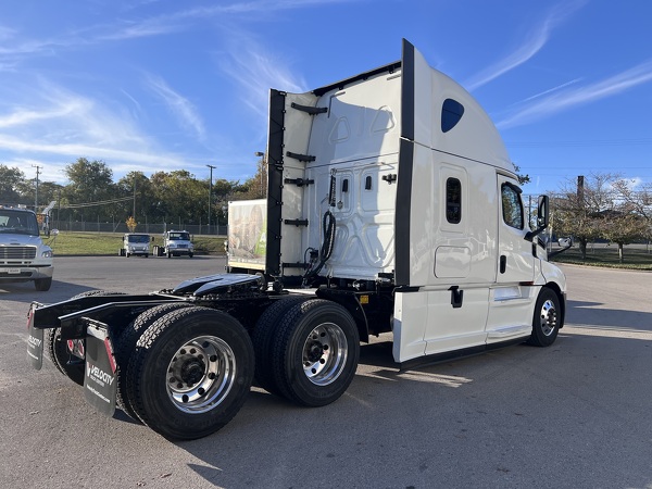 FREIGHTLINER CASCADIA 126SLP 2020