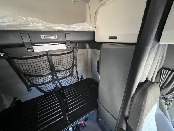 FREIGHTLINER CASCADIA 126SLP 2020