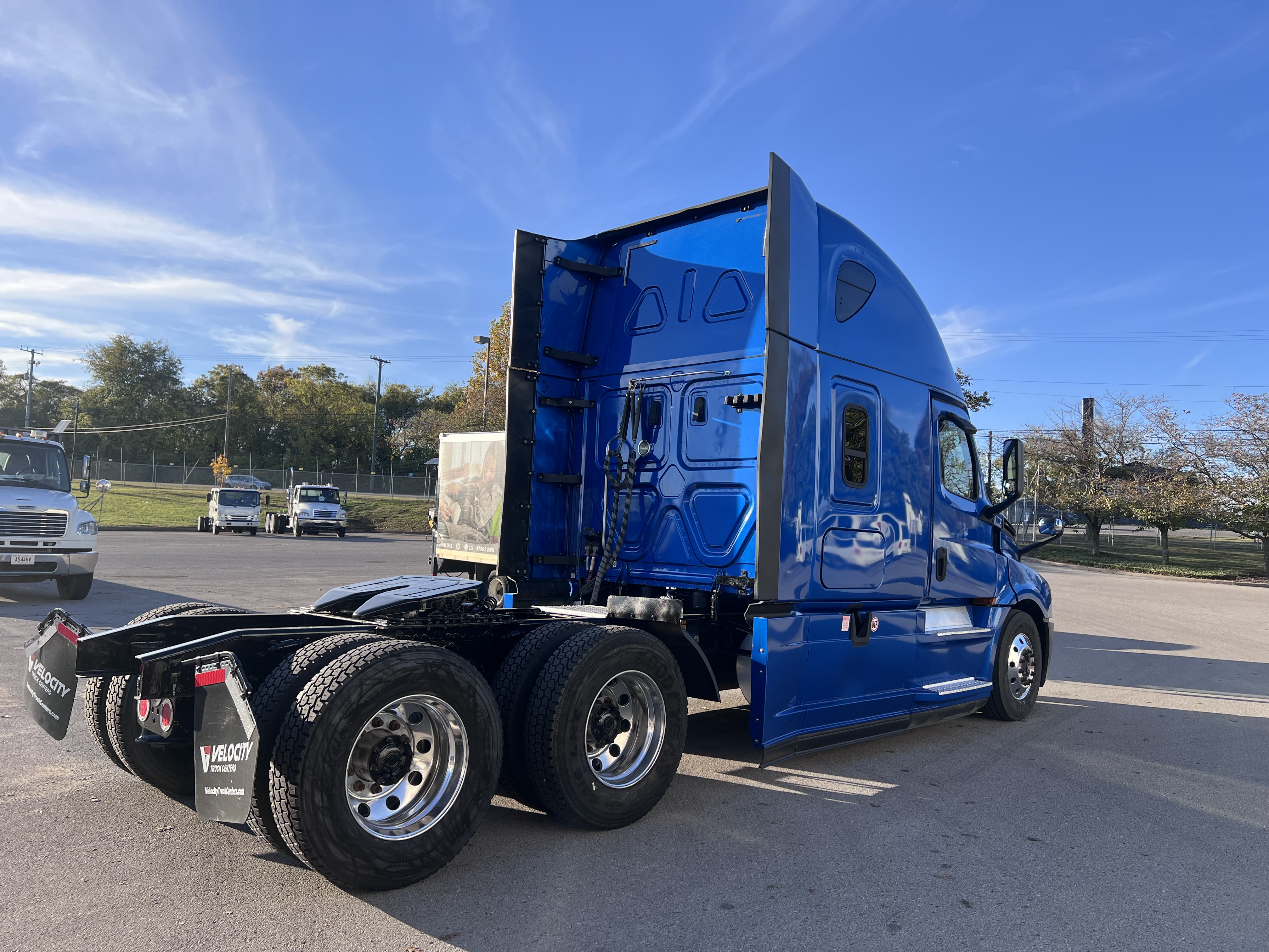 2020 FREIGHTLINER CASCADIA 126SLP - image 6