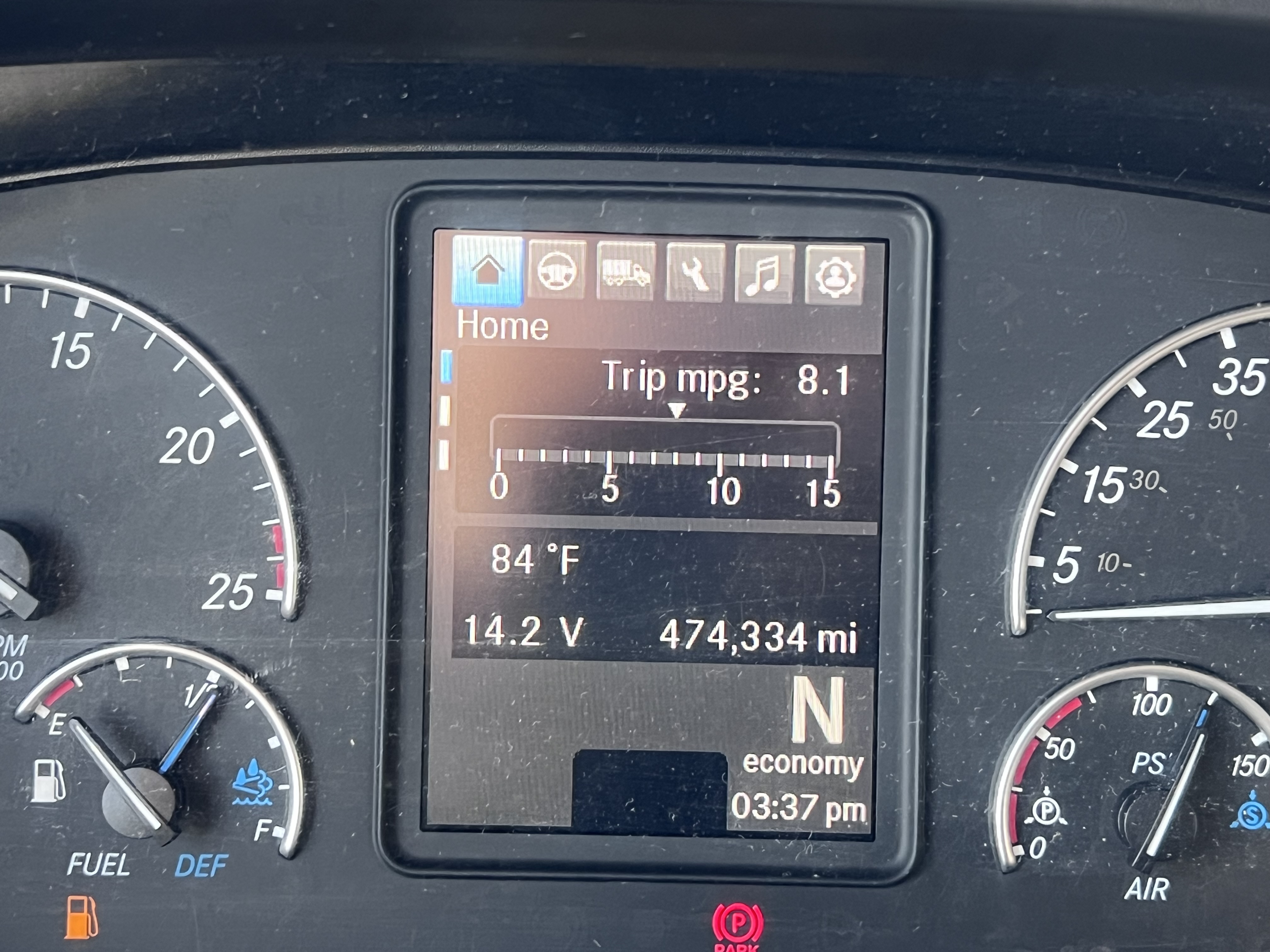 2020 FREIGHTLINER CASCADIA 126SLP - image 17