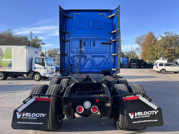 FREIGHTLINER CASCADIA 126SLP 2020