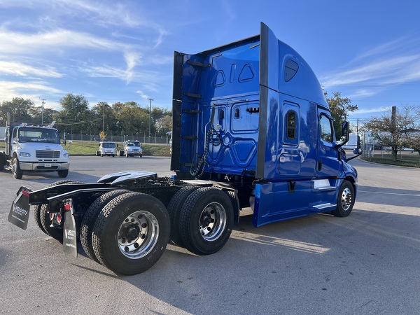 FREIGHTLINER CASCADIA 126SLP 2020