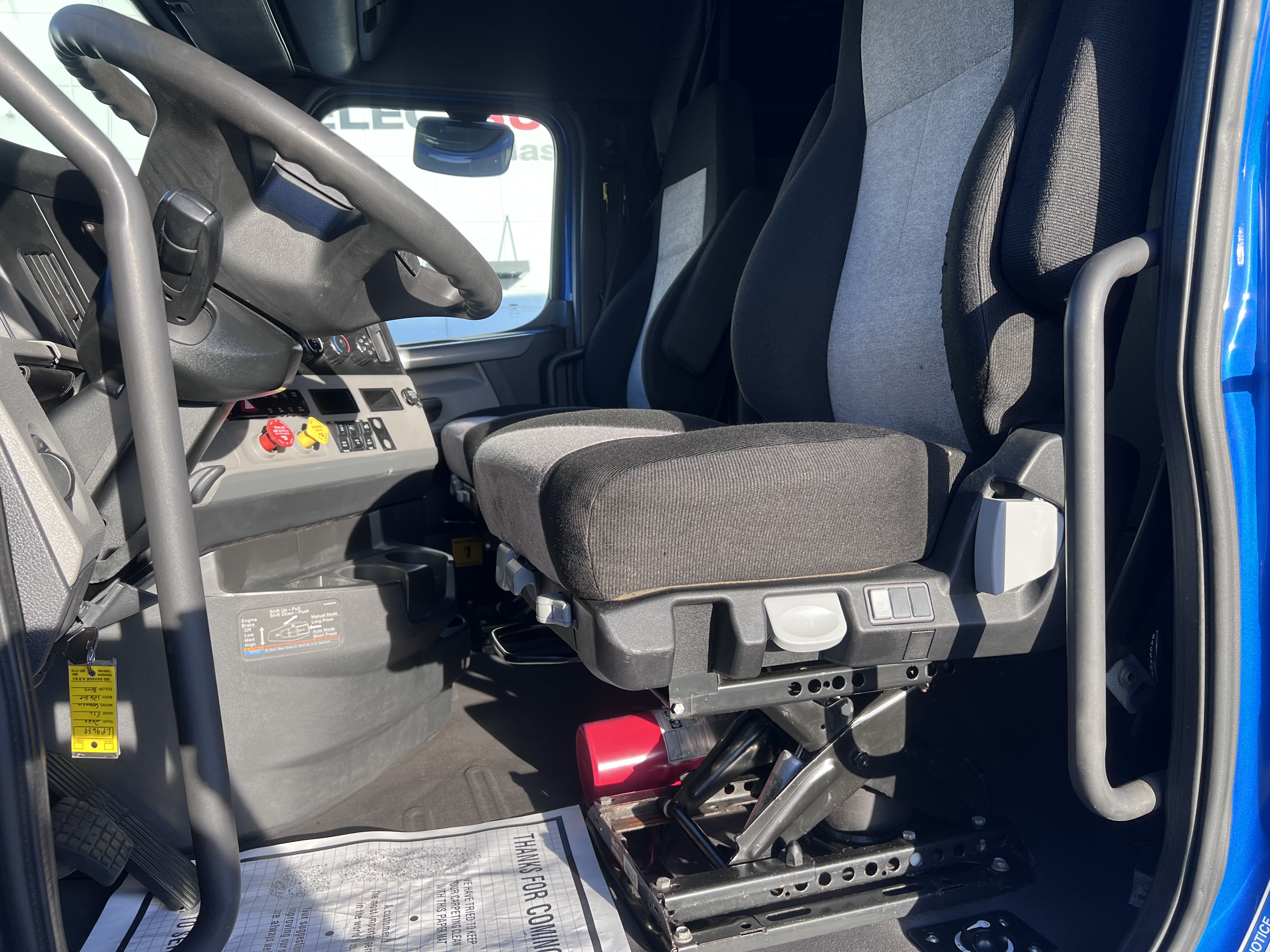 2020 FREIGHTLINER CASCADIA 126SLP - image 14