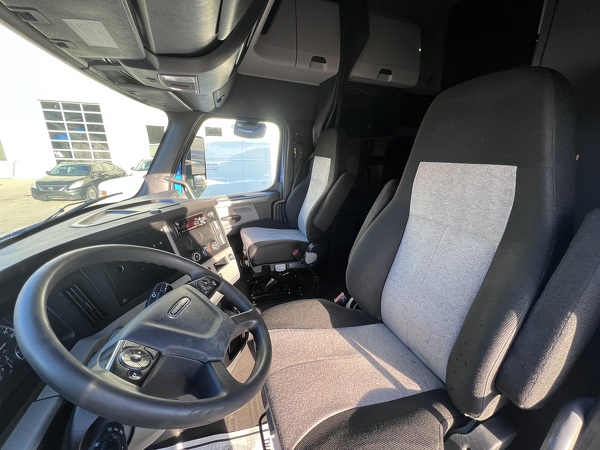 FREIGHTLINER CASCADIA 126SLP 2020