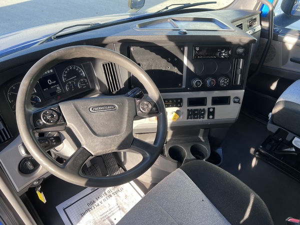 FREIGHTLINER CASCADIA 126SLP 2020