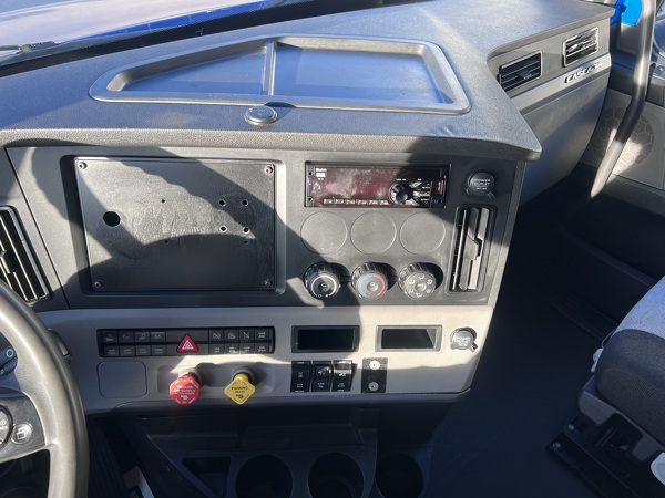 FREIGHTLINER CASCADIA 126SLP 2020