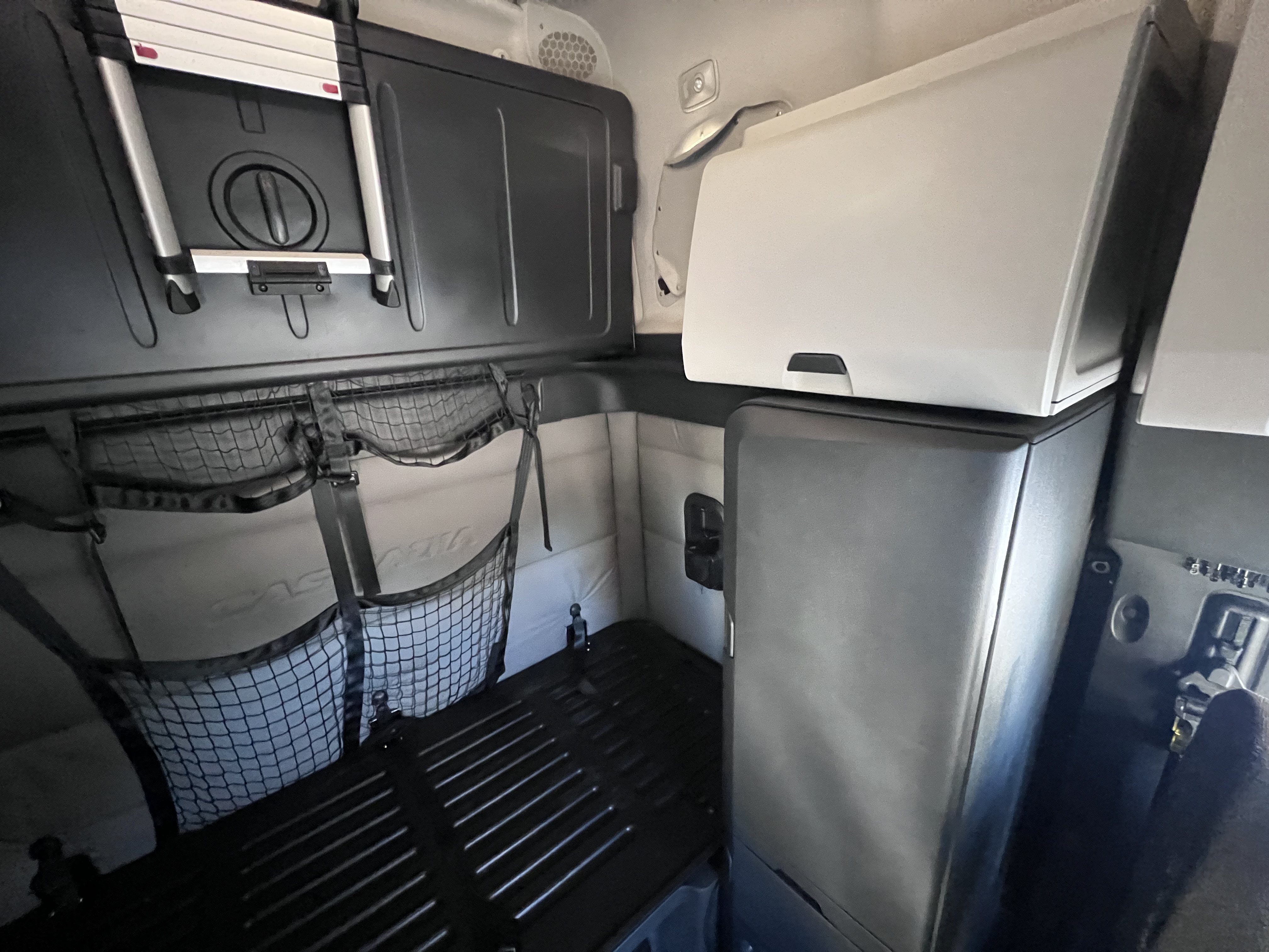 2020 FREIGHTLINER CASCADIA 126SLP - image 22