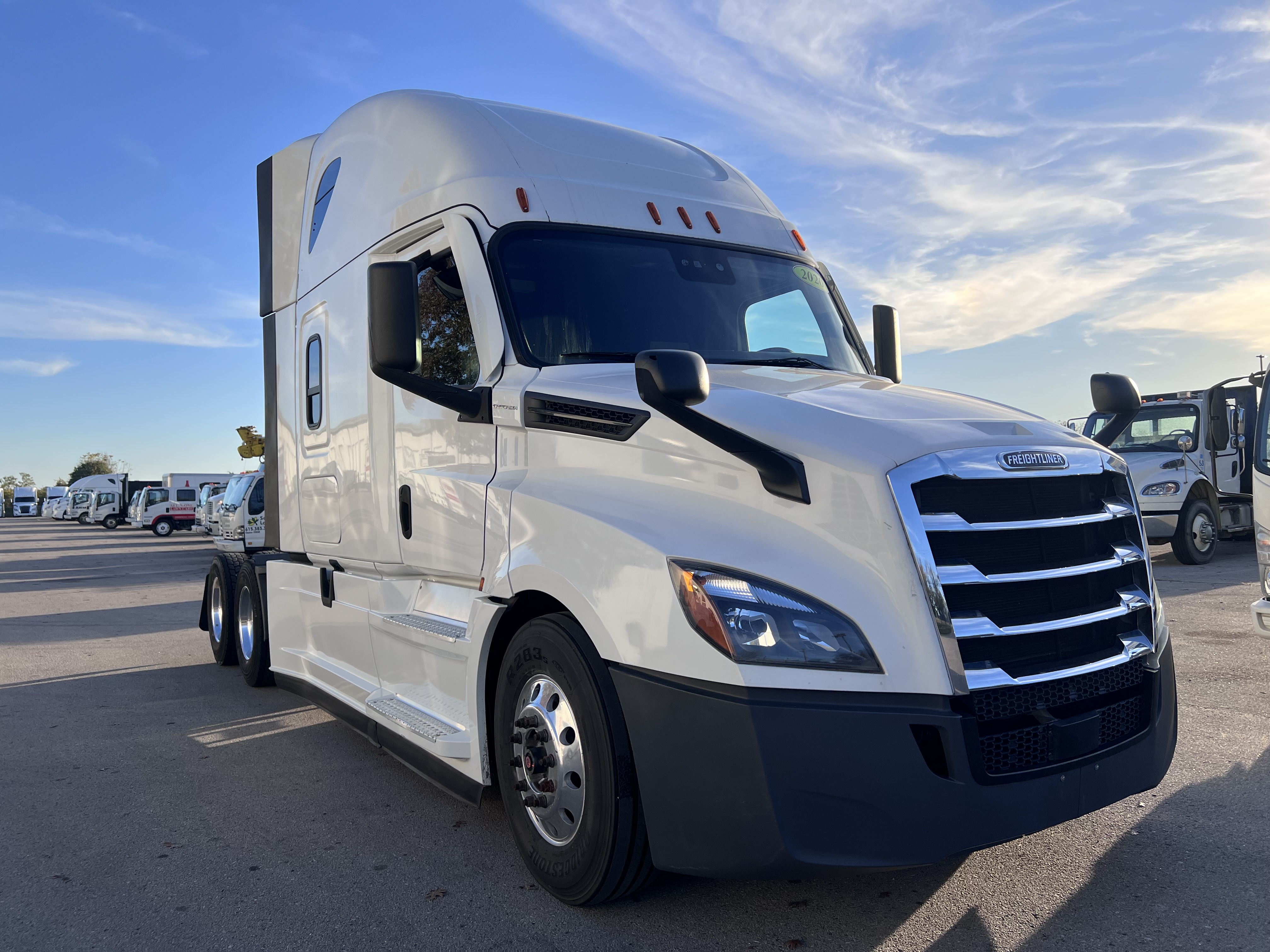 2021 FREIGHTLINER CASCADIA 126SLP - image 8