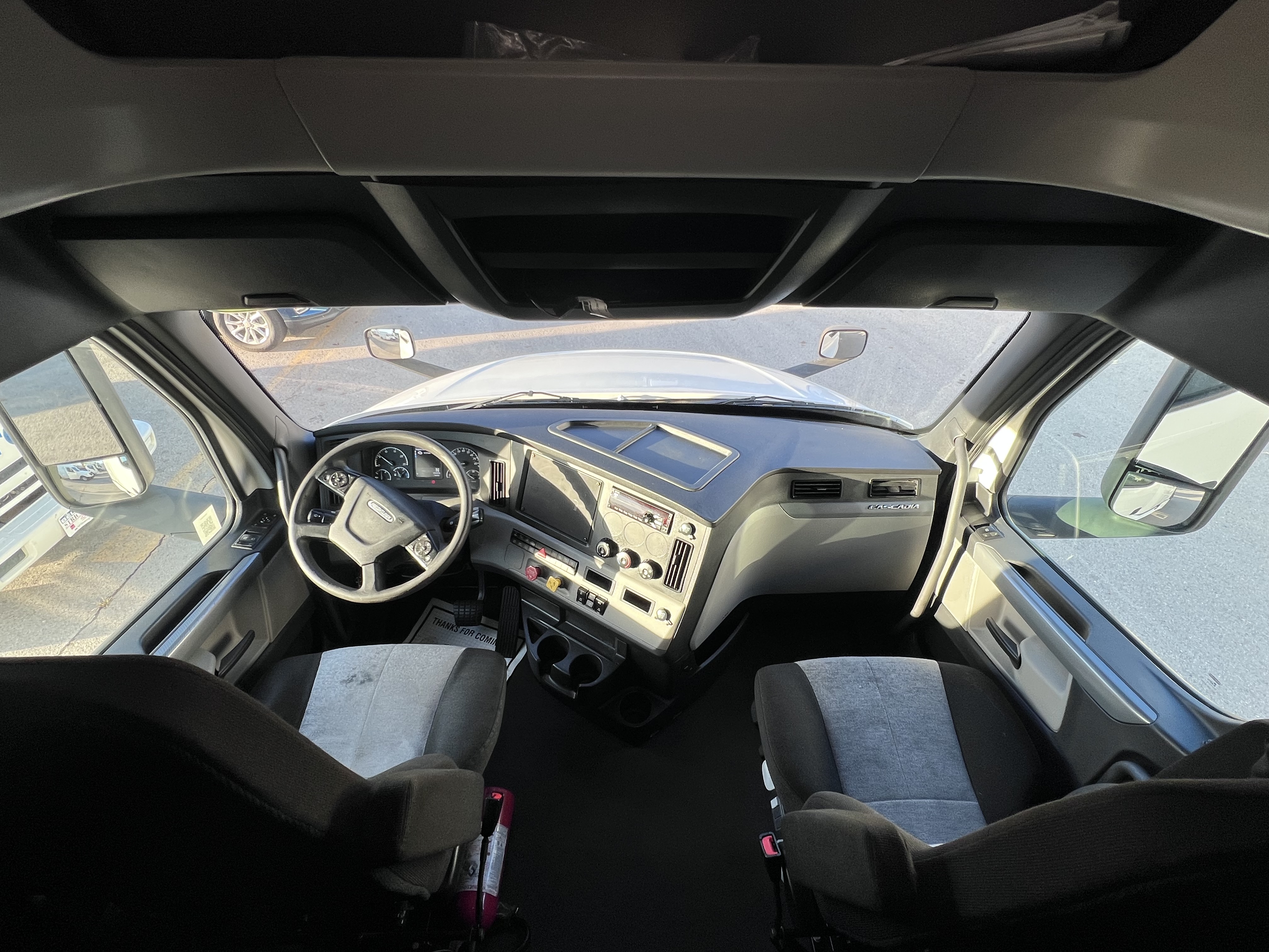 2021 FREIGHTLINER CASCADIA 126SLP - image 23