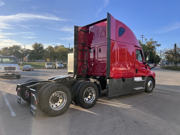 FREIGHTLINER CASCADIA 126SLP 2020