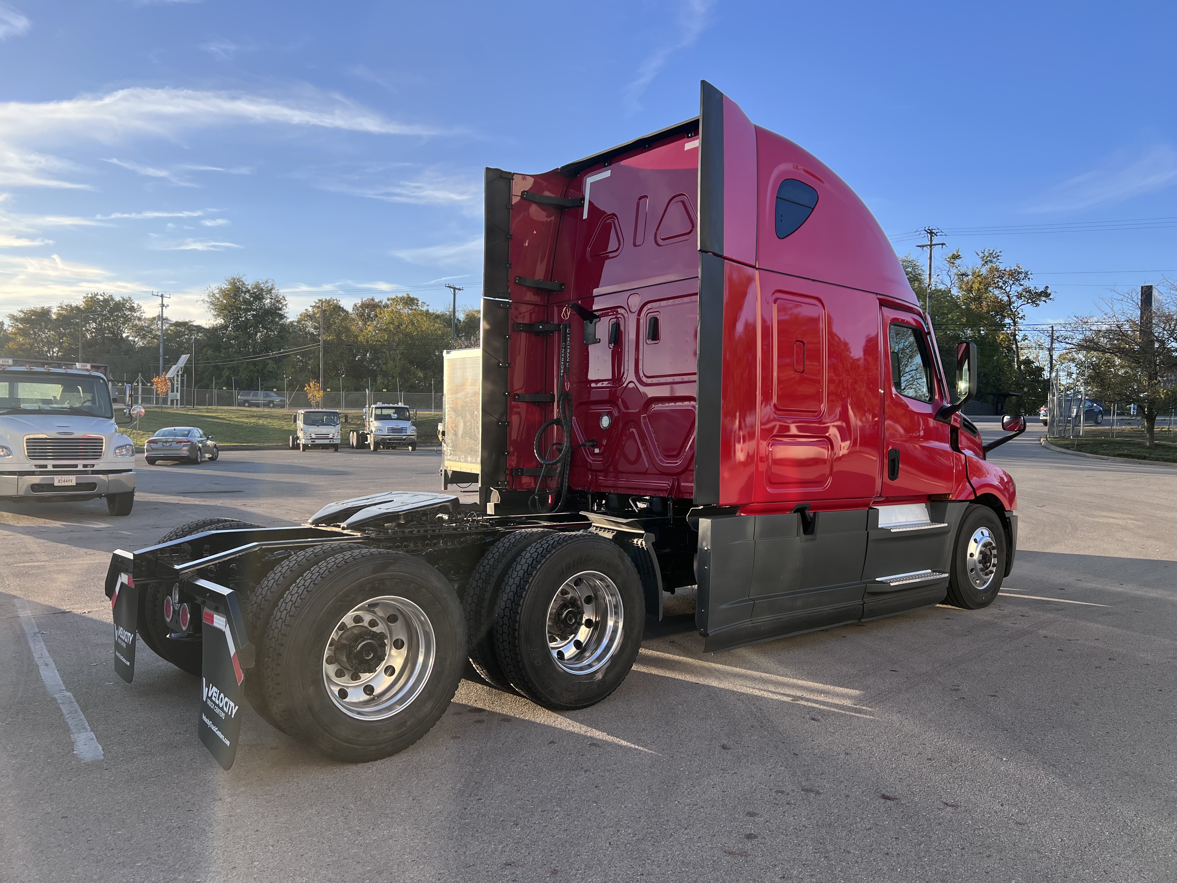 2020 FREIGHTLINER CASCADIA 126SLP - image 6