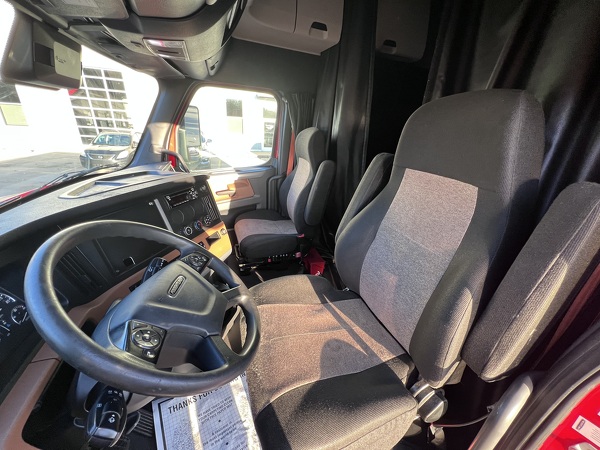 FREIGHTLINER CASCADIA 126SLP 2020