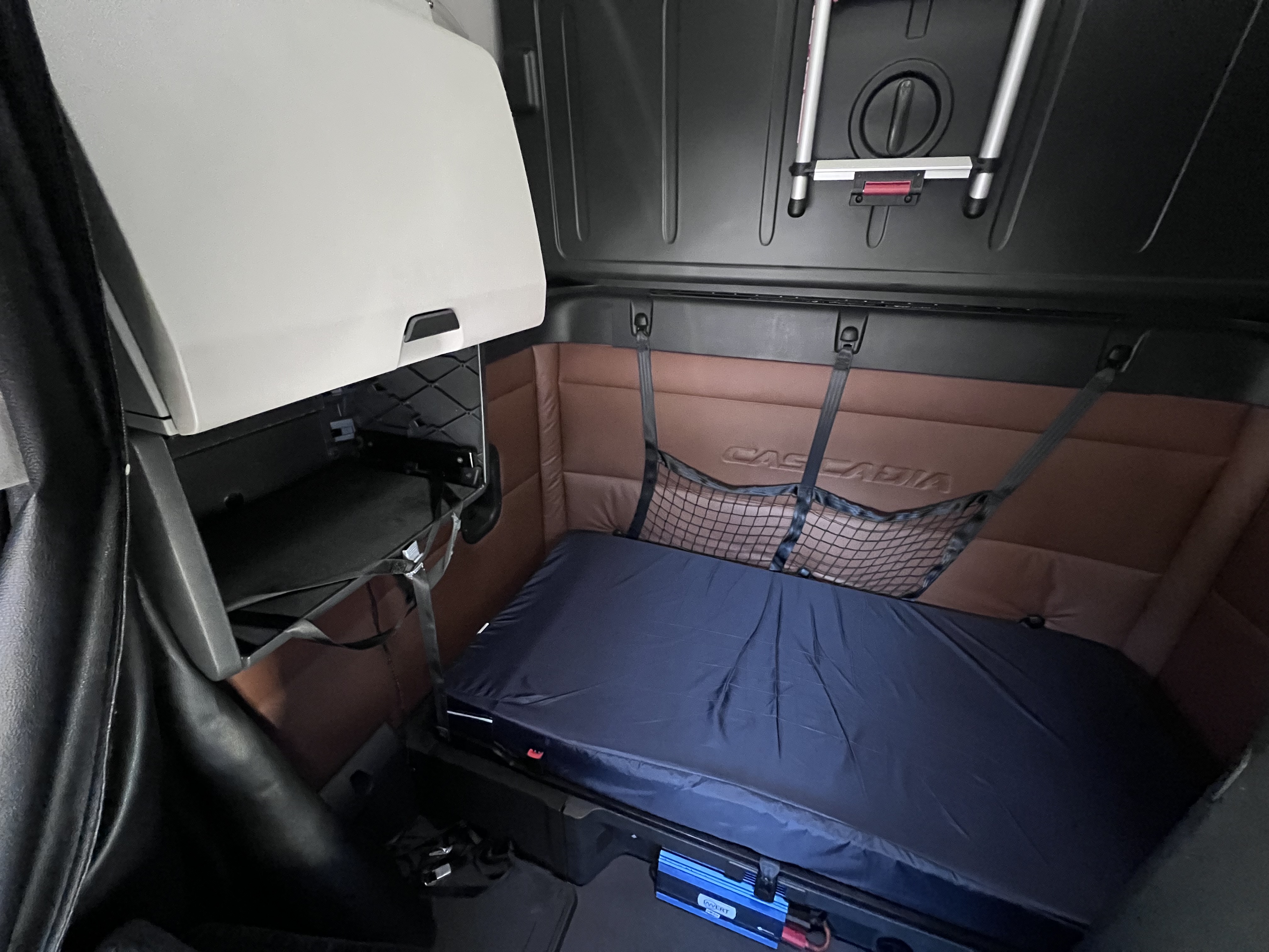 2020 FREIGHTLINER CASCADIA 126SLP - image 20