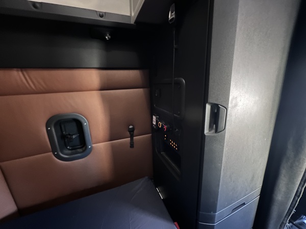 FREIGHTLINER CASCADIA 126SLP 2020