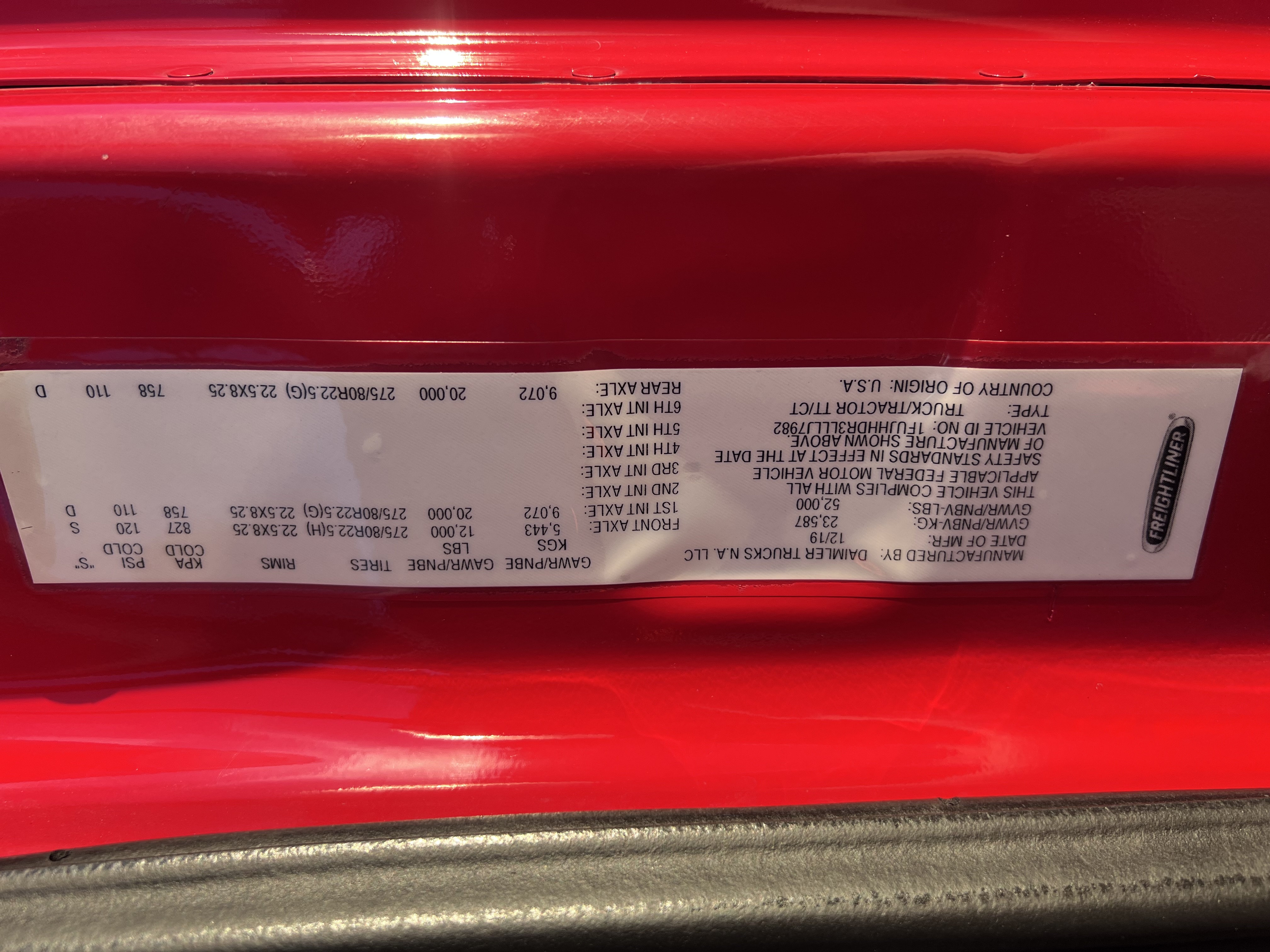 2020 FREIGHTLINER CASCADIA 126SLP - image 27