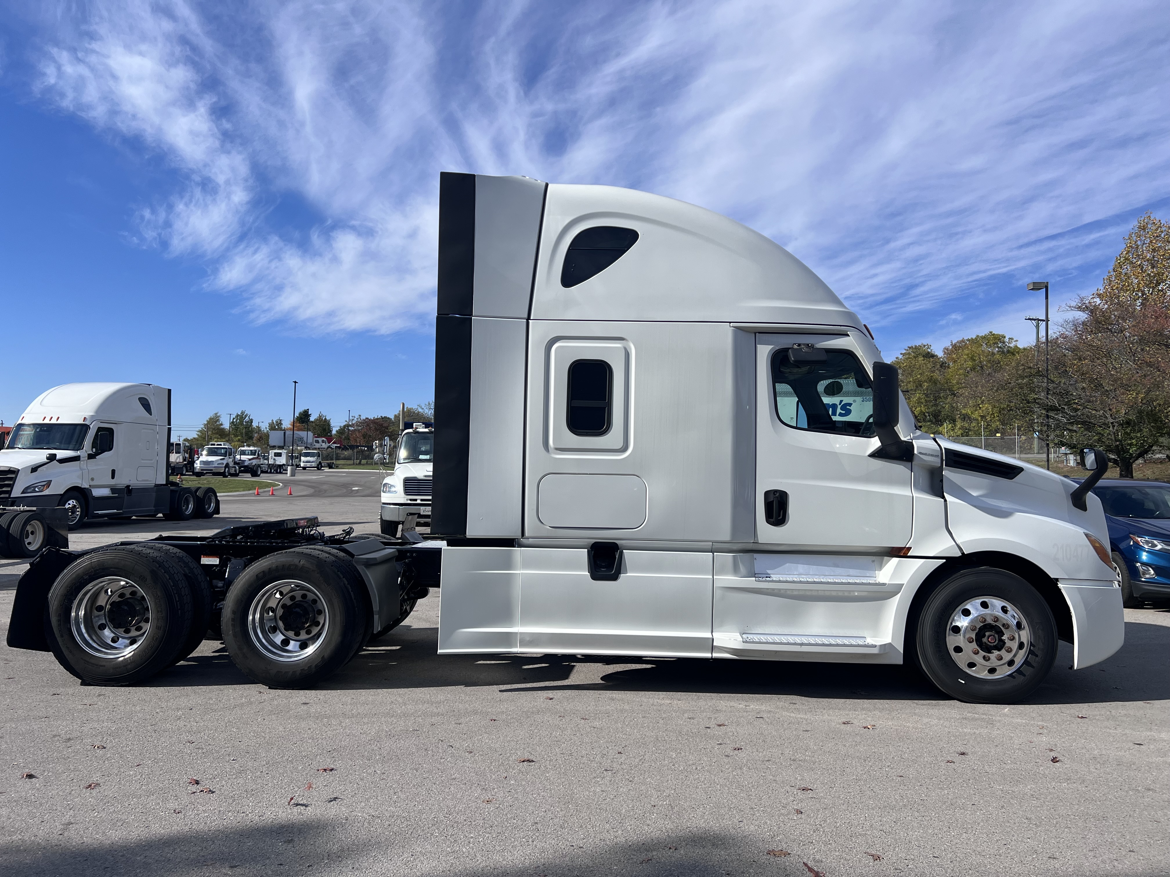 2021 FREIGHTLINER CASCADIA 126SLP - image 7