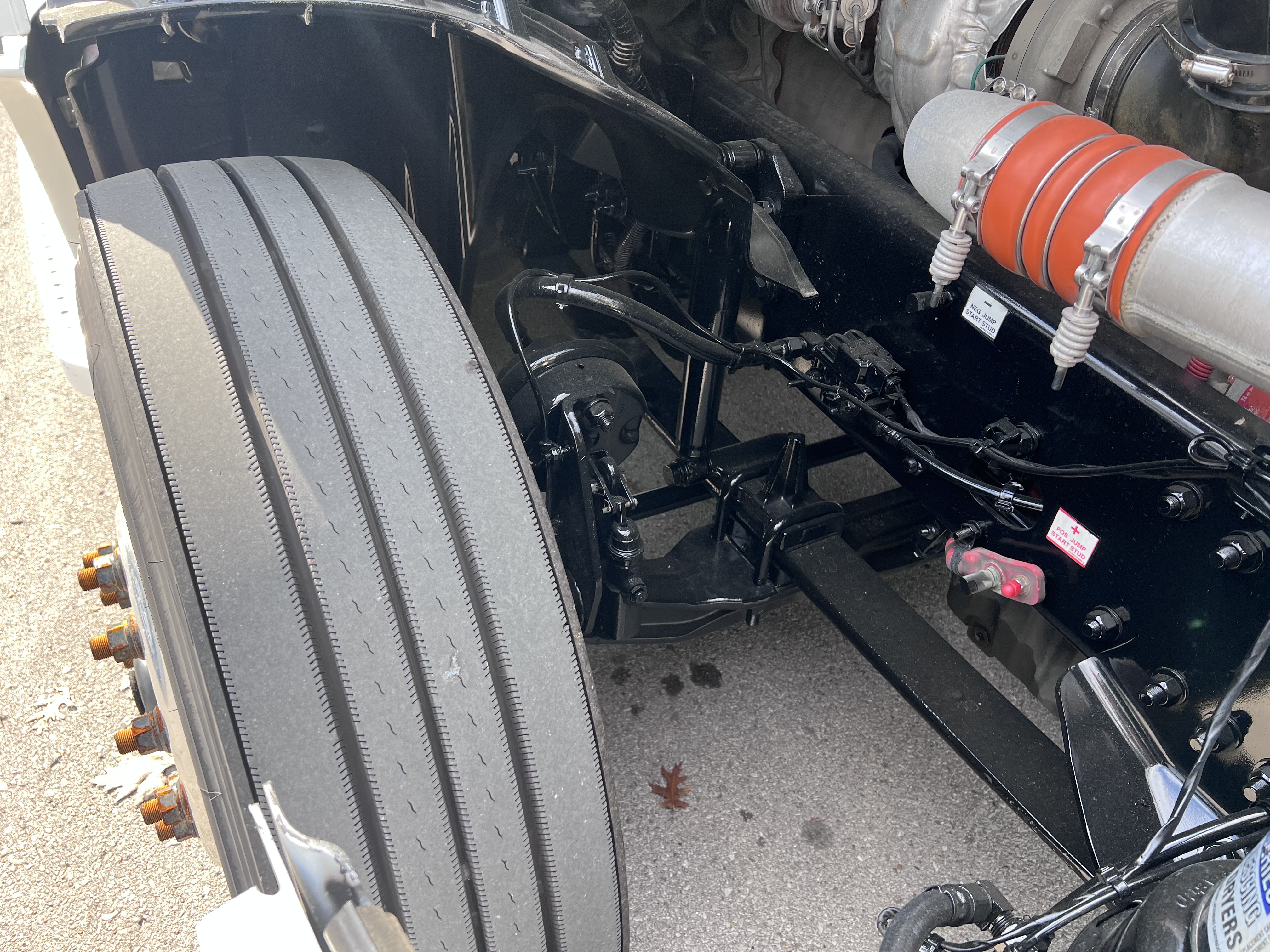 2020 FREIGHTLINER CASCADIA 126SLP - image 11