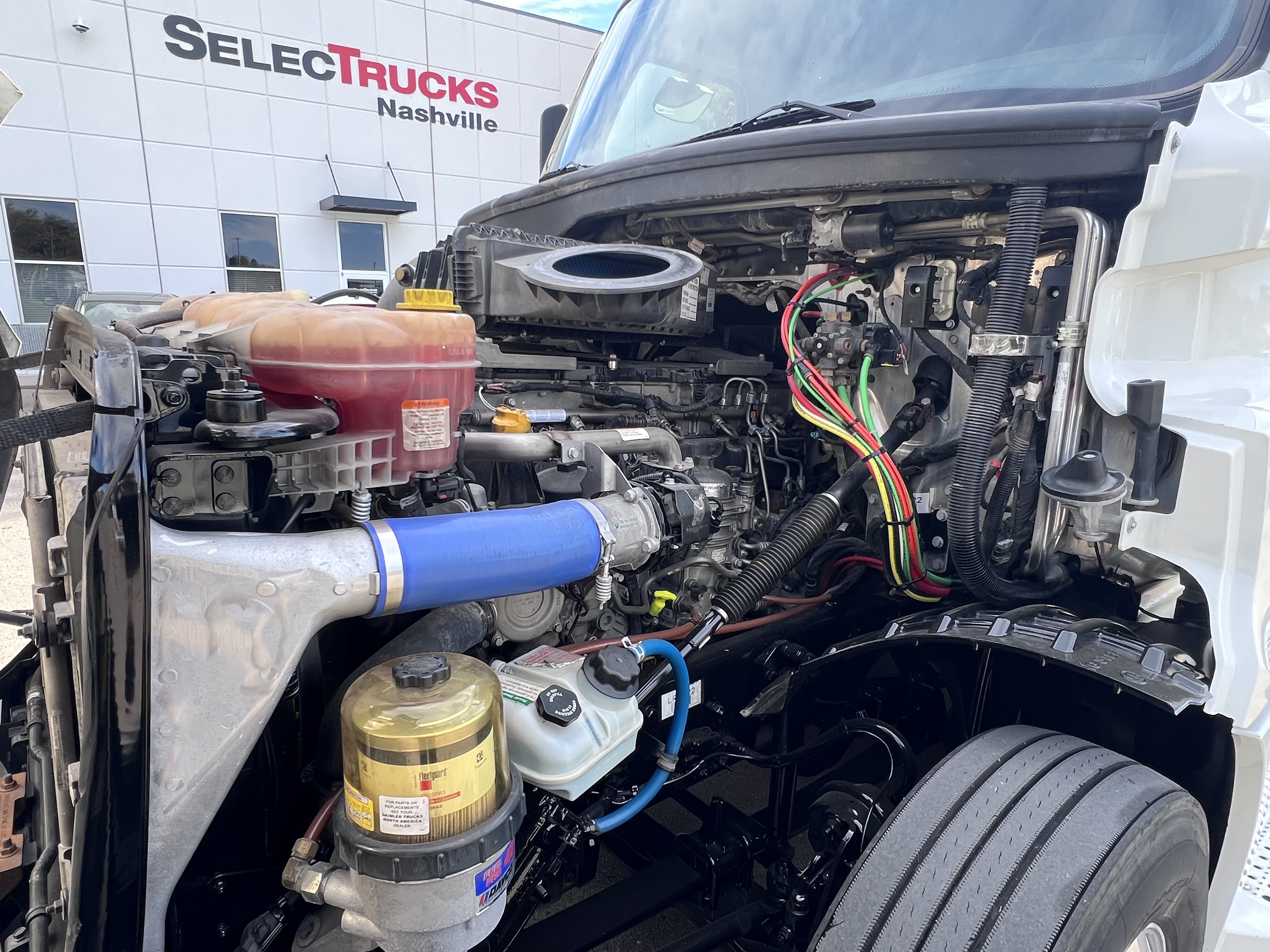 2020 FREIGHTLINER CASCADIA 126SLP - image 12