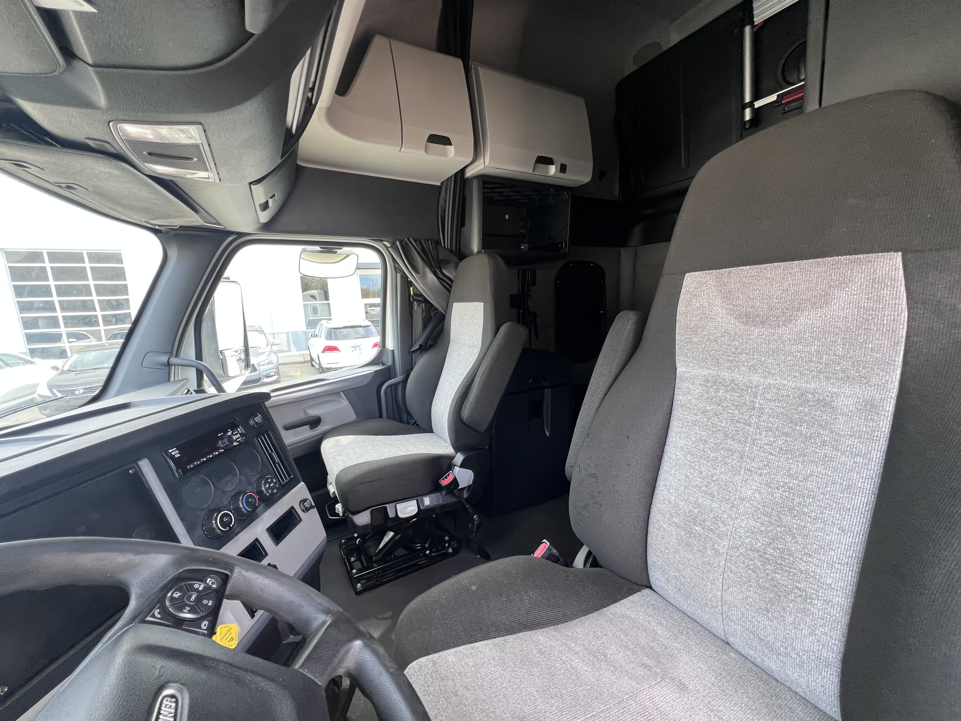 2020 FREIGHTLINER CASCADIA 126SLP - image 15