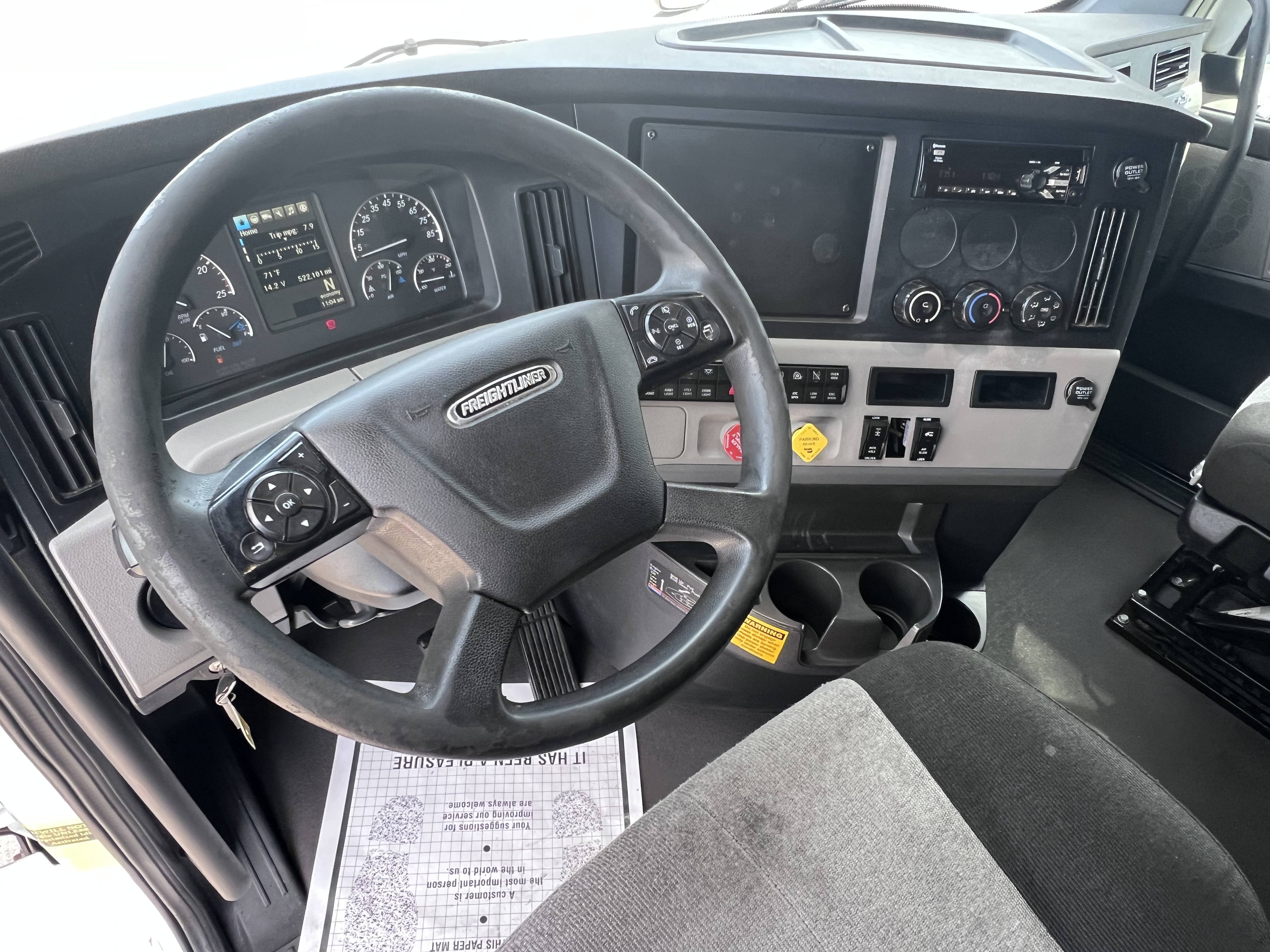 2020 FREIGHTLINER CASCADIA 126SLP - image 16