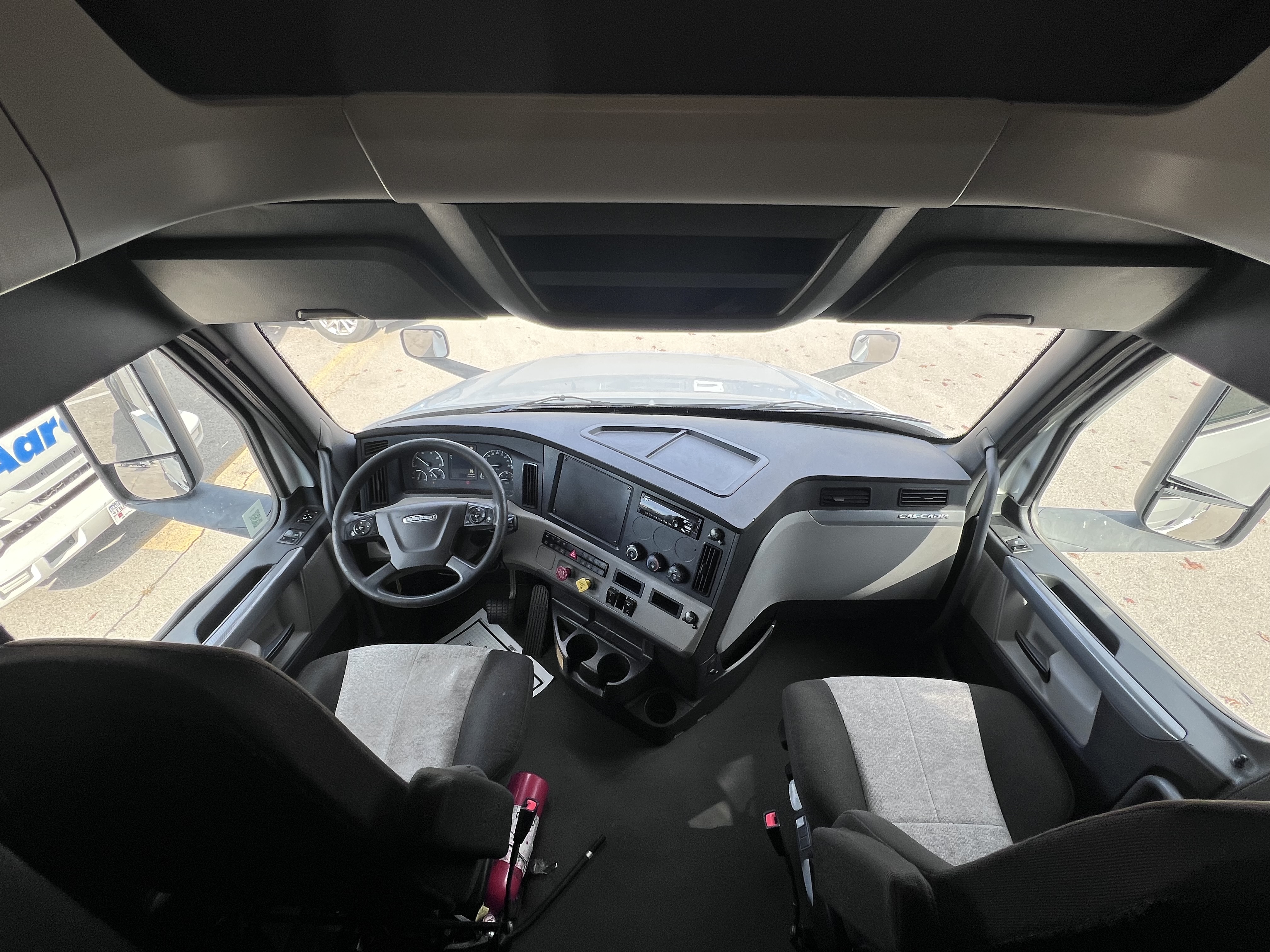 2020 FREIGHTLINER CASCADIA 126SLP - image 26
