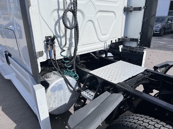 FREIGHTLINER CASCADIA 126SLP 2020