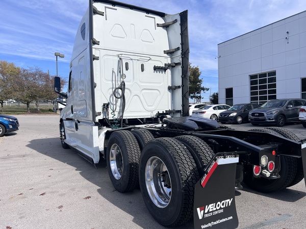 FREIGHTLINER CASCADIA 126SLP 2020