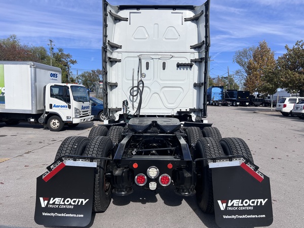 FREIGHTLINER CASCADIA 126SLP 2020