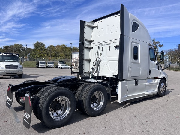 FREIGHTLINER CASCADIA 126SLP 2020