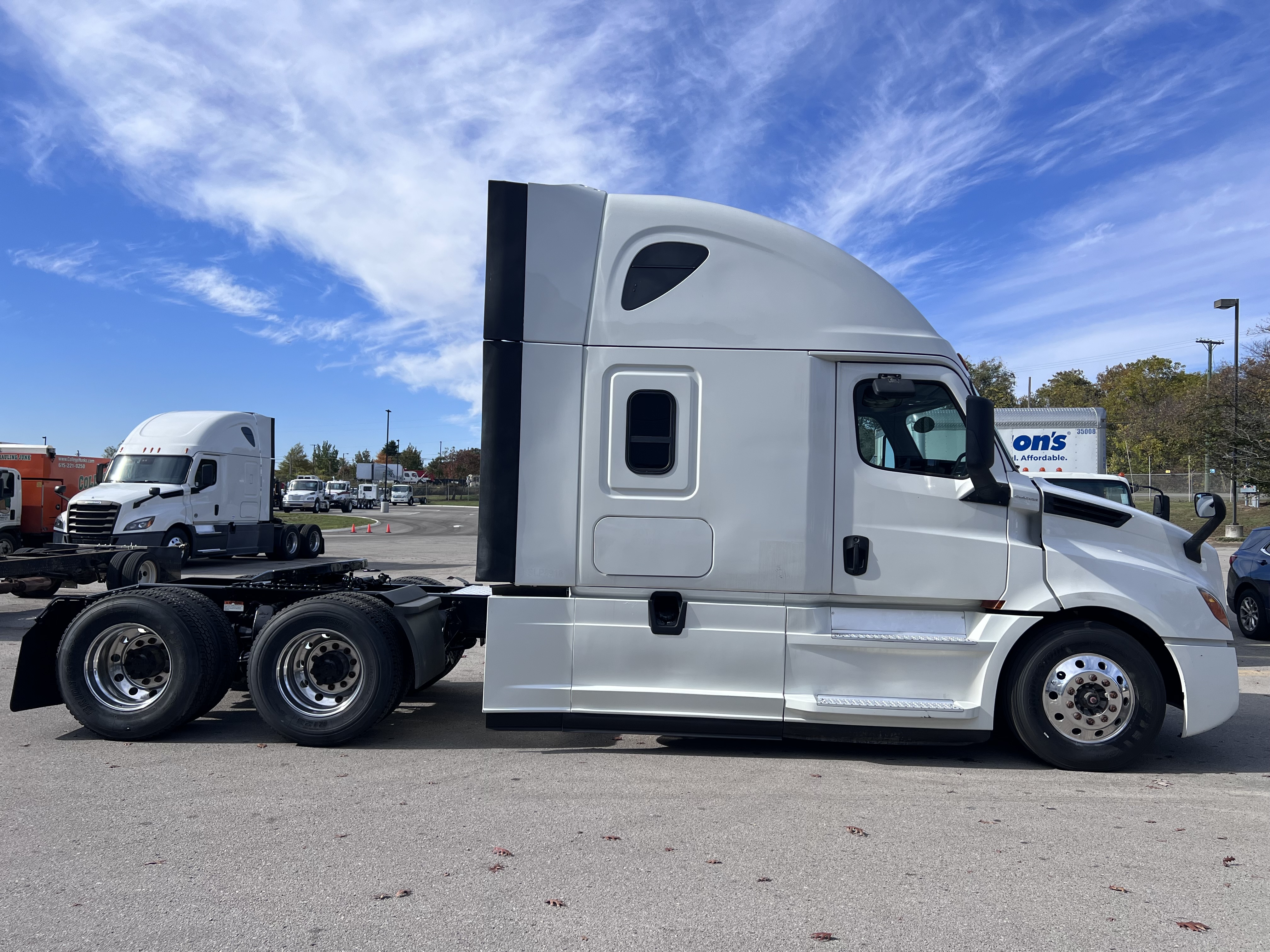 2020 FREIGHTLINER CASCADIA 126SLP - image 7