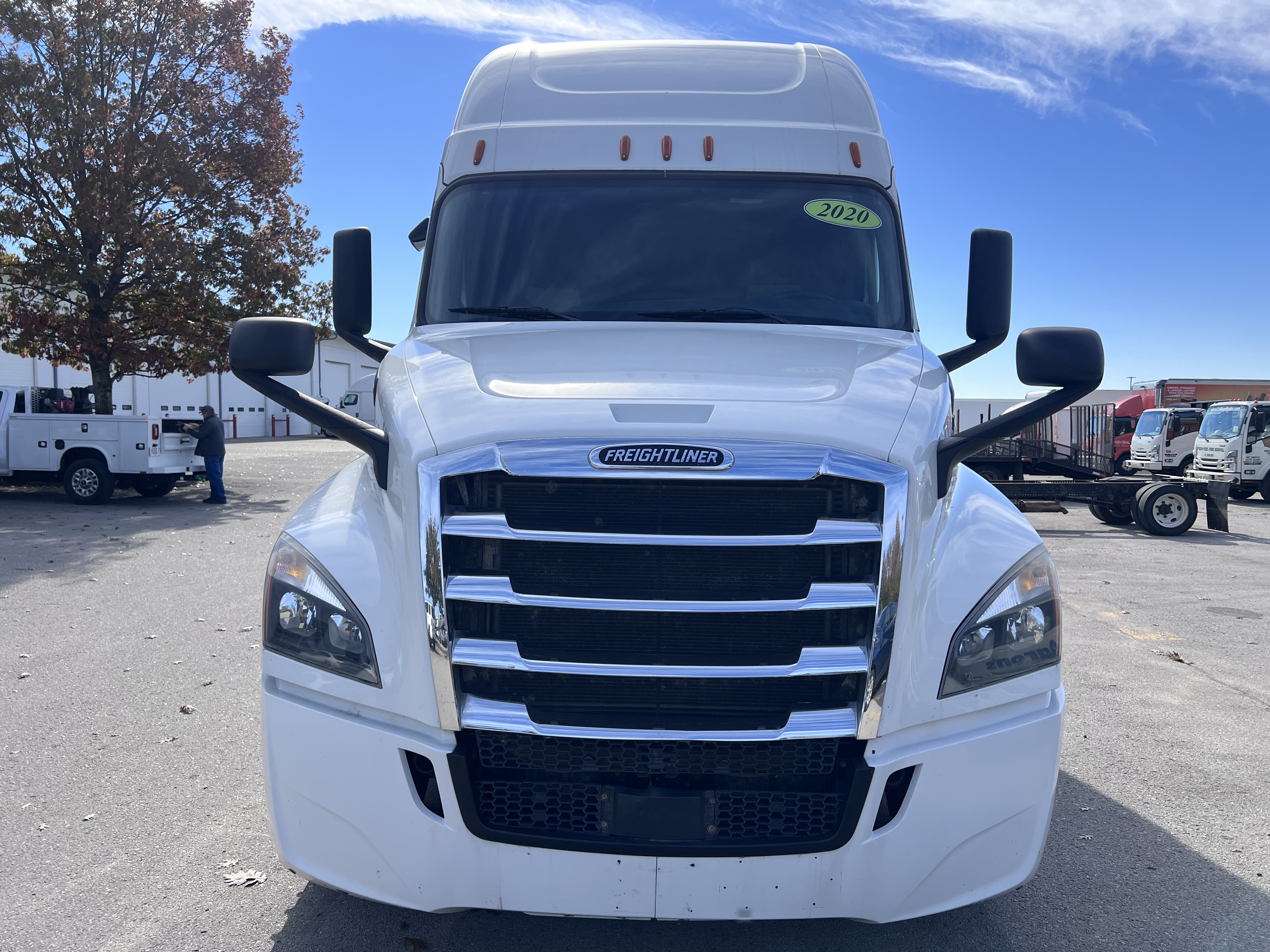 2020 FREIGHTLINER CASCADIA 126SLP - image 9