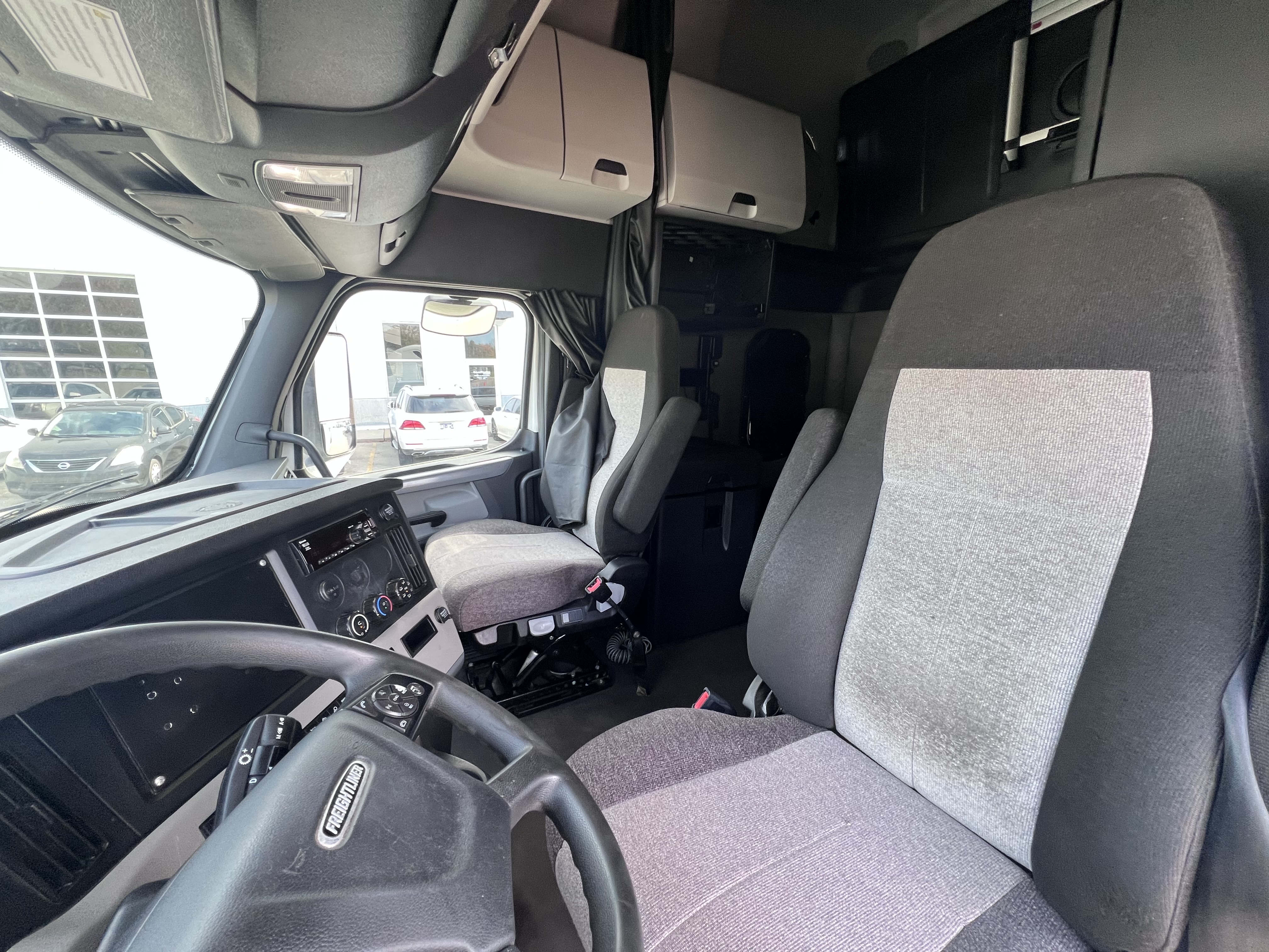 2020 FREIGHTLINER CASCADIA 126SLP - image 15