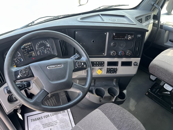 FREIGHTLINER CASCADIA 126SLP 2020
