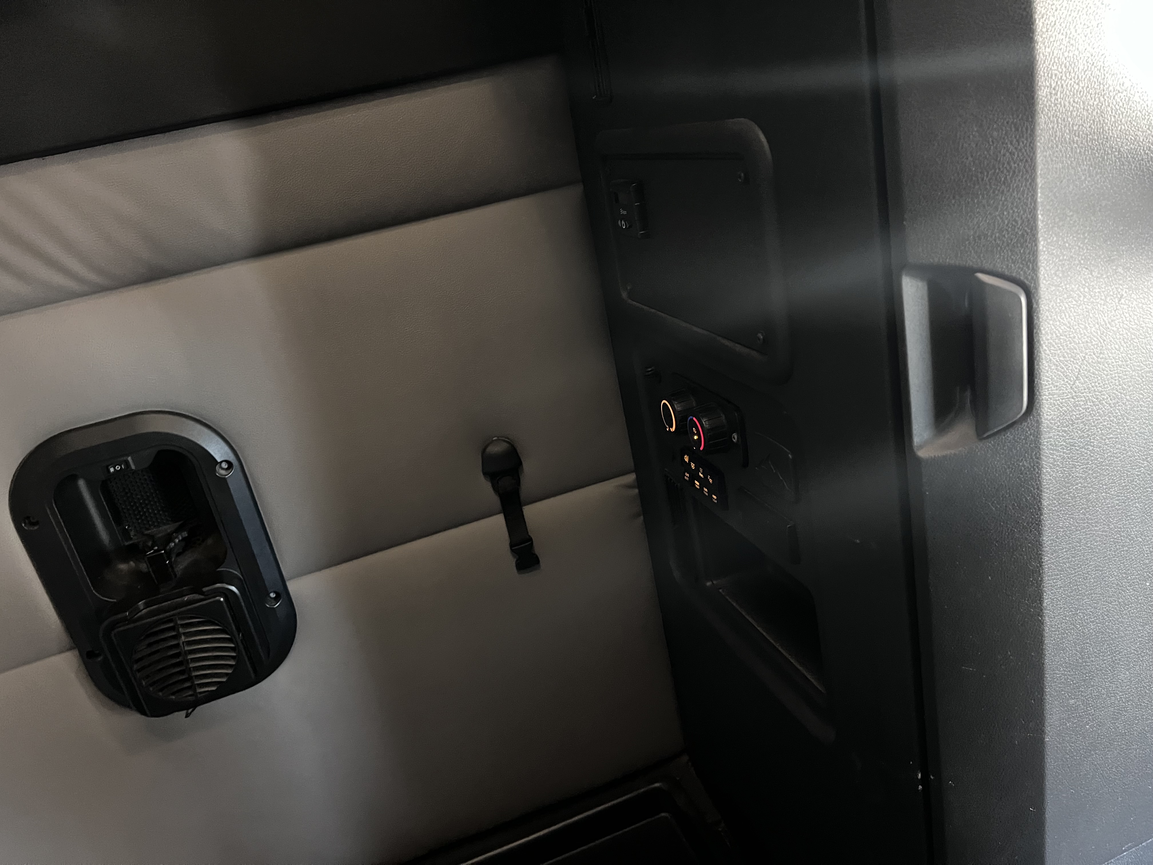 2020 FREIGHTLINER CASCADIA 126SLP - image 24