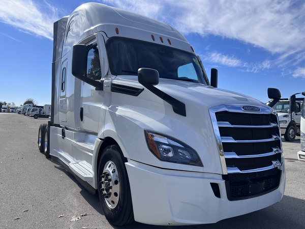 FREIGHTLINER CASCADIA 126SLP 2021