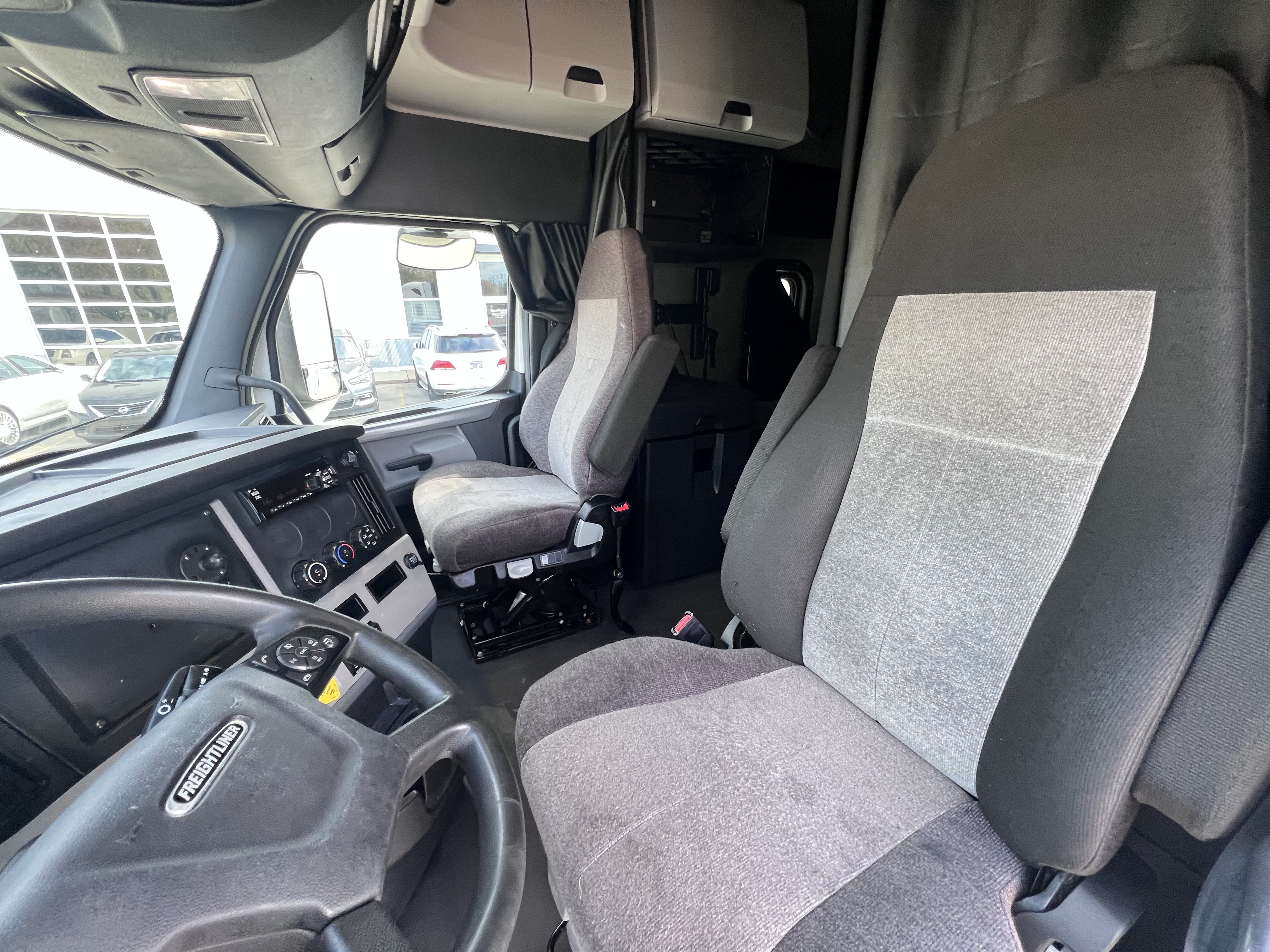 2021 FREIGHTLINER CASCADIA 126SLP - image 15