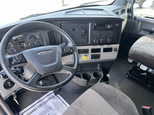 FREIGHTLINER CASCADIA 126SLP 2021