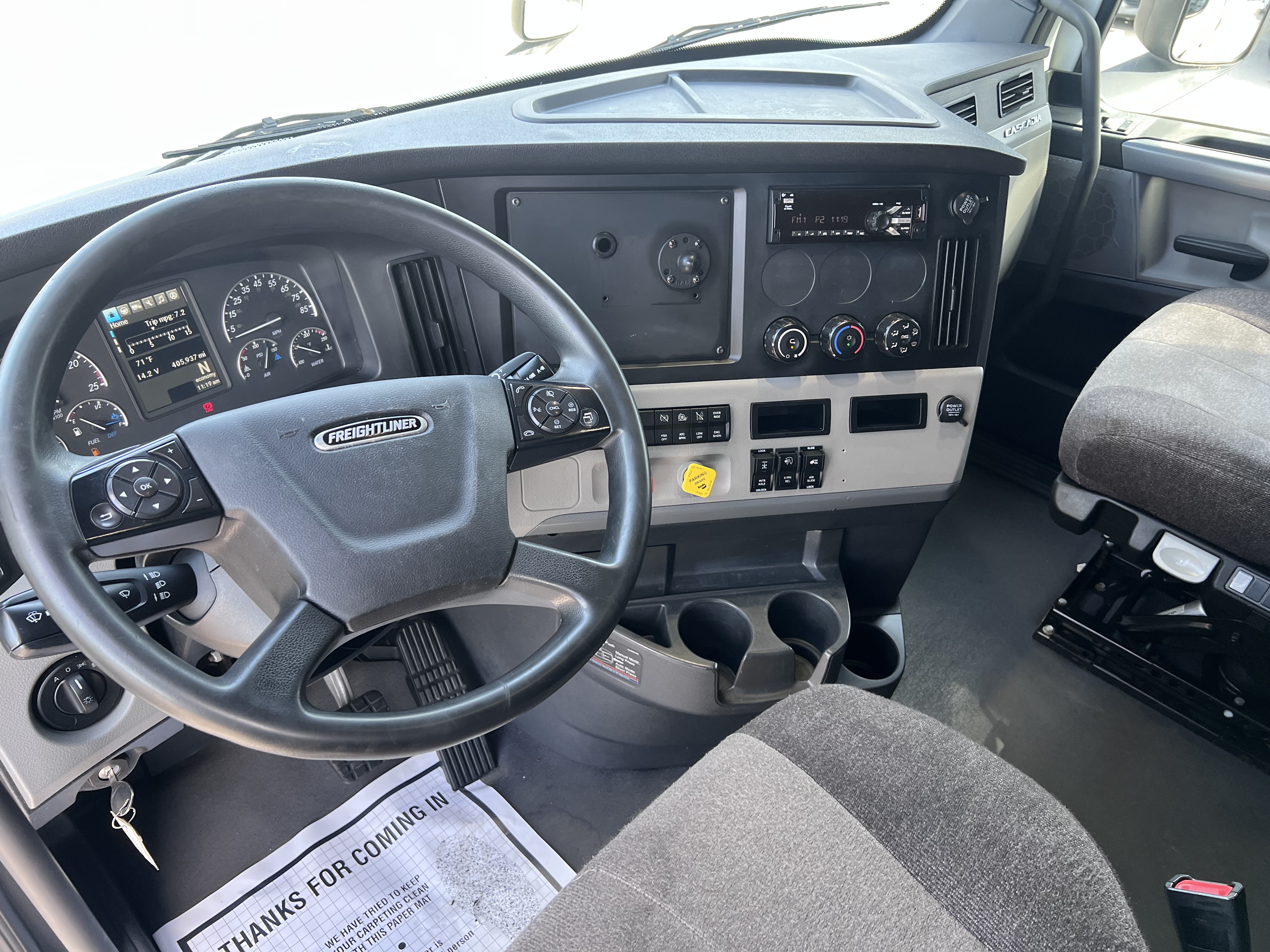 2021 FREIGHTLINER CASCADIA 126SLP - image 16