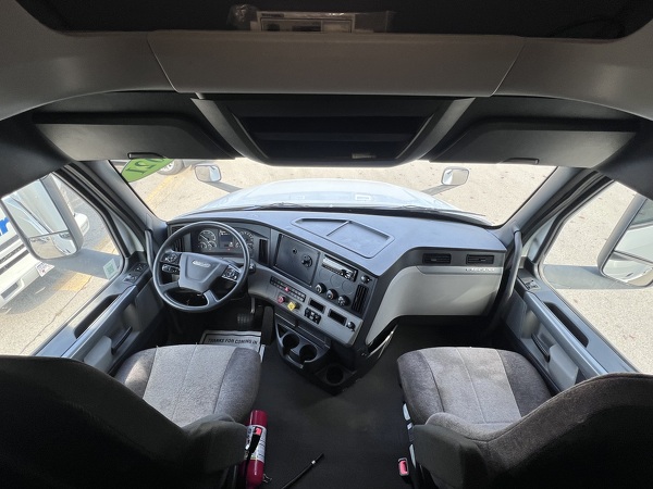 FREIGHTLINER CASCADIA 126SLP 2021