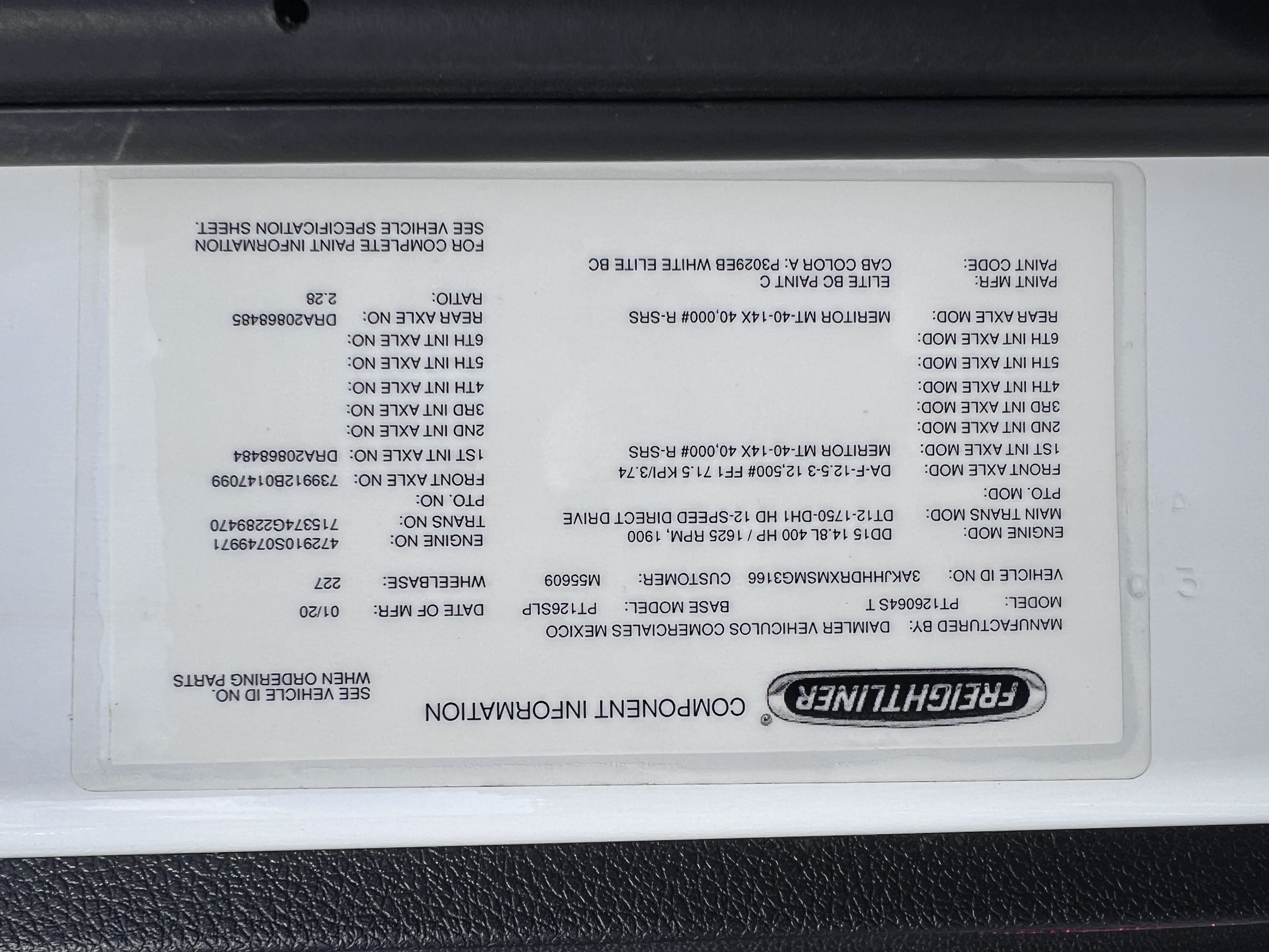 2021 FREIGHTLINER CASCADIA 126SLP - image 27