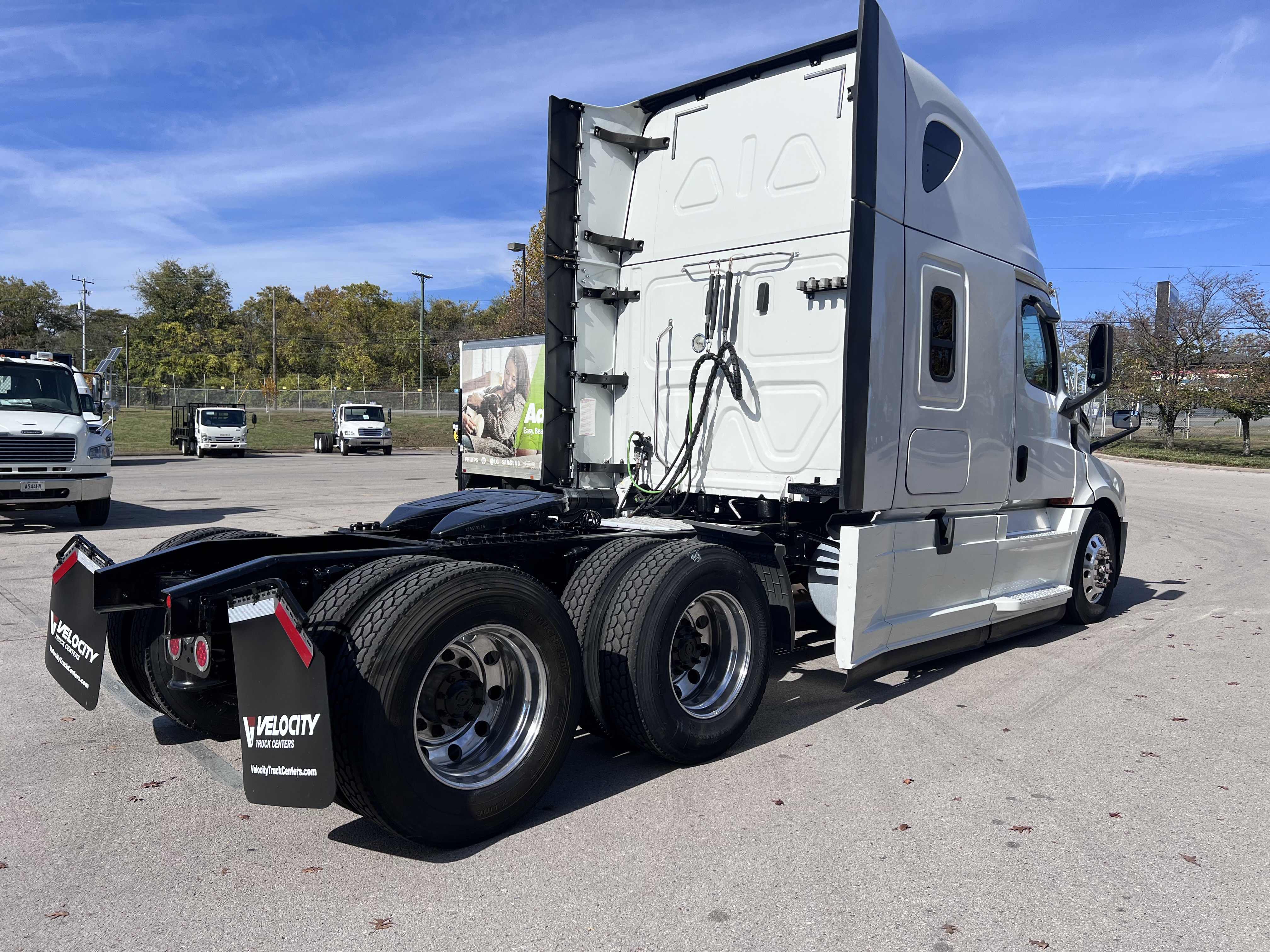 2021 FREIGHTLINER CASCADIA 126SLP - image 6