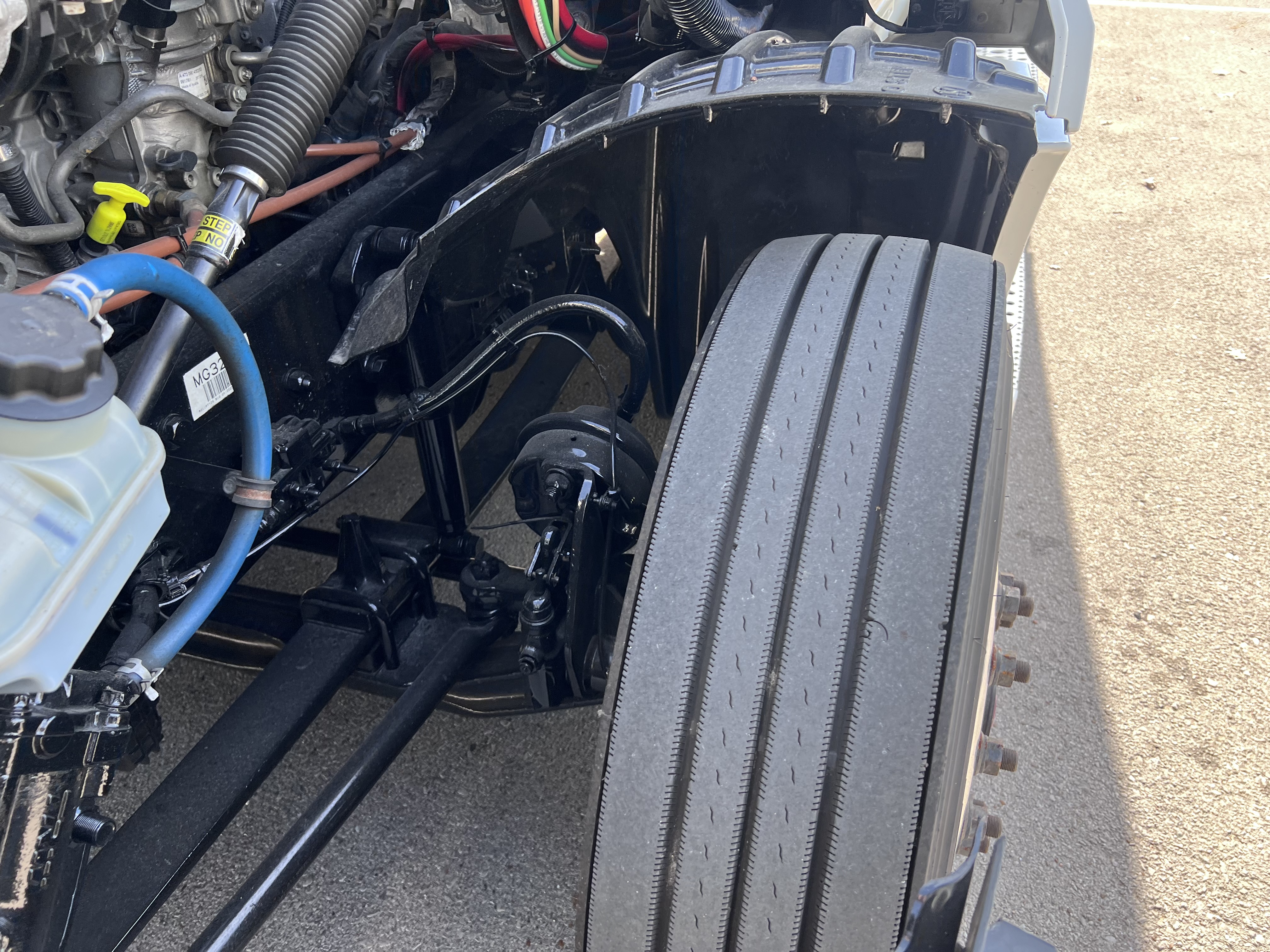 2021 FREIGHTLINER CASCADIA 126SLP - image 13