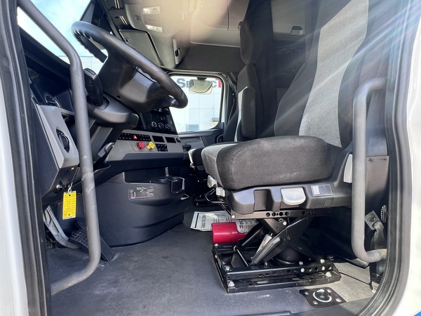 FREIGHTLINER CASCADIA 126SLP 2021