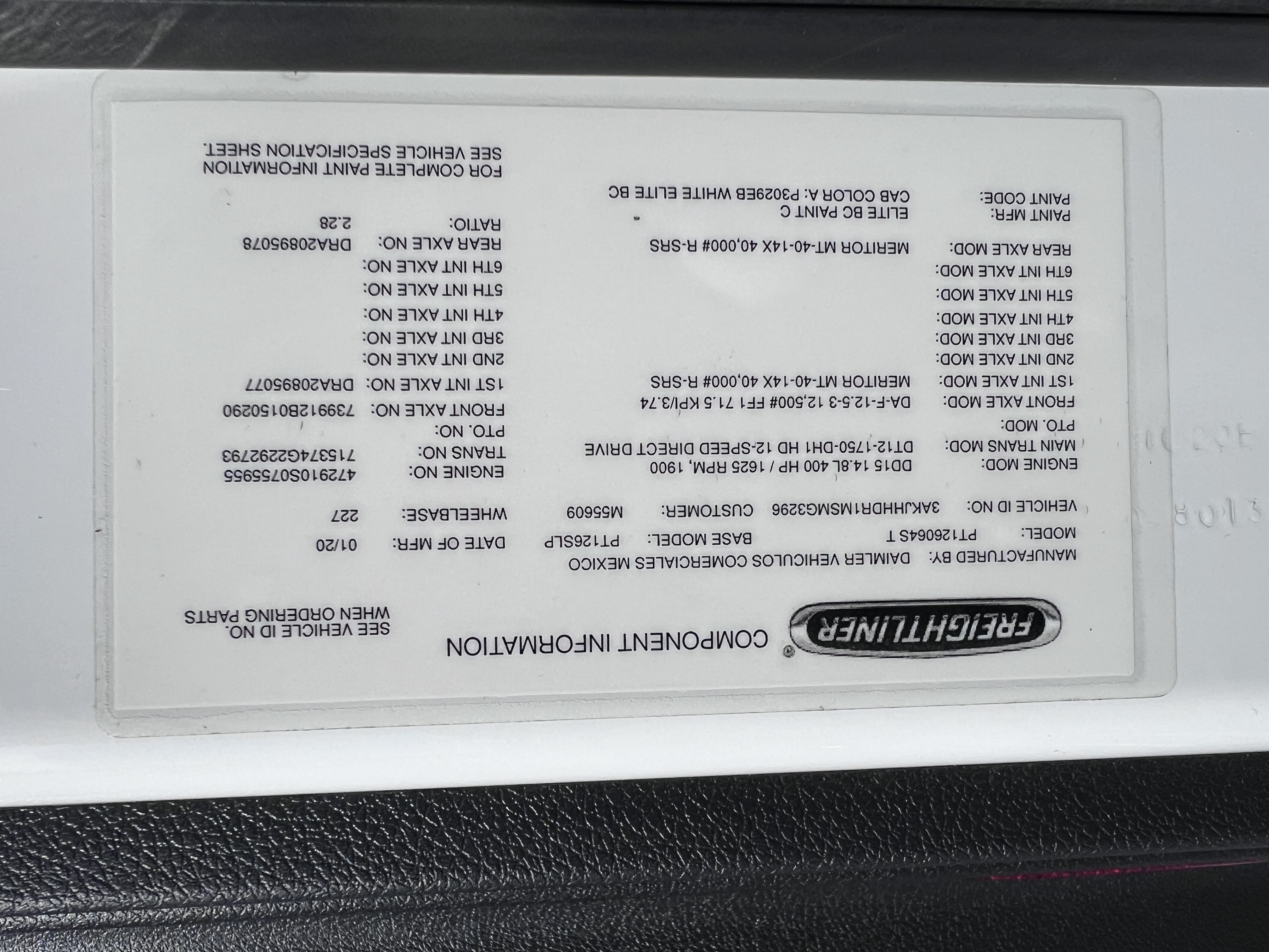 2021 FREIGHTLINER CASCADIA 126SLP - image 26