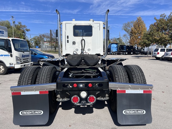 FREIGHTLINER 122SD 2021