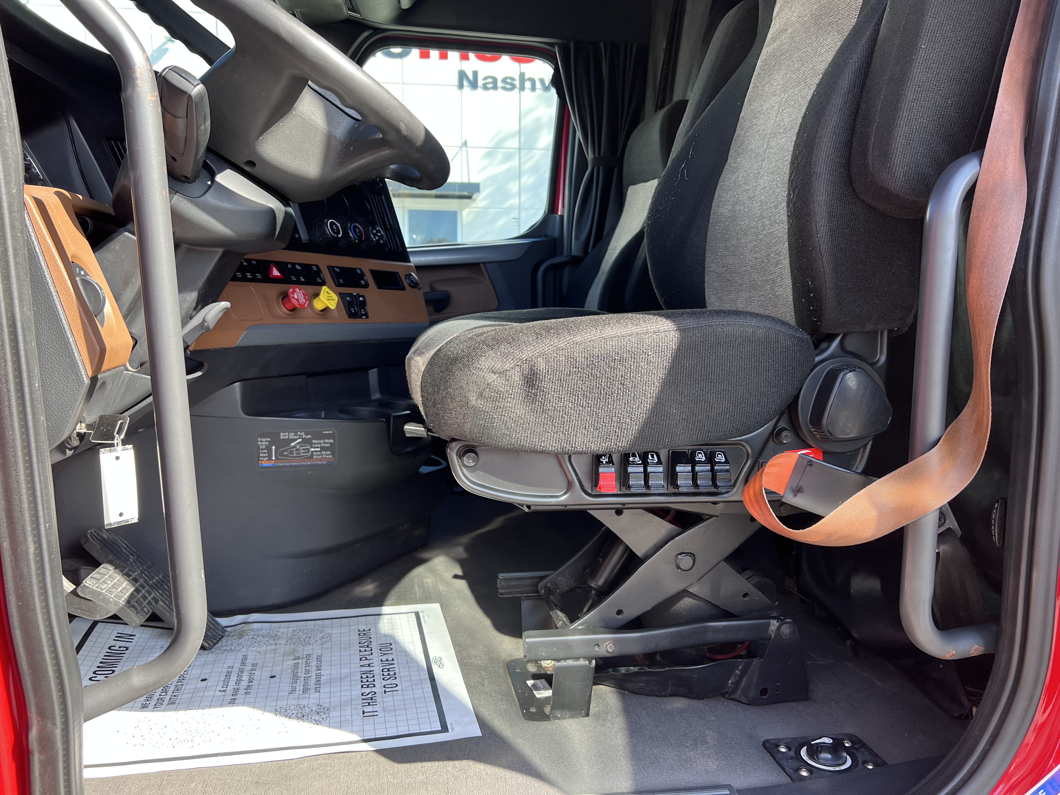 2020 FREIGHTLINER CASCADIA 126SLP - image 14