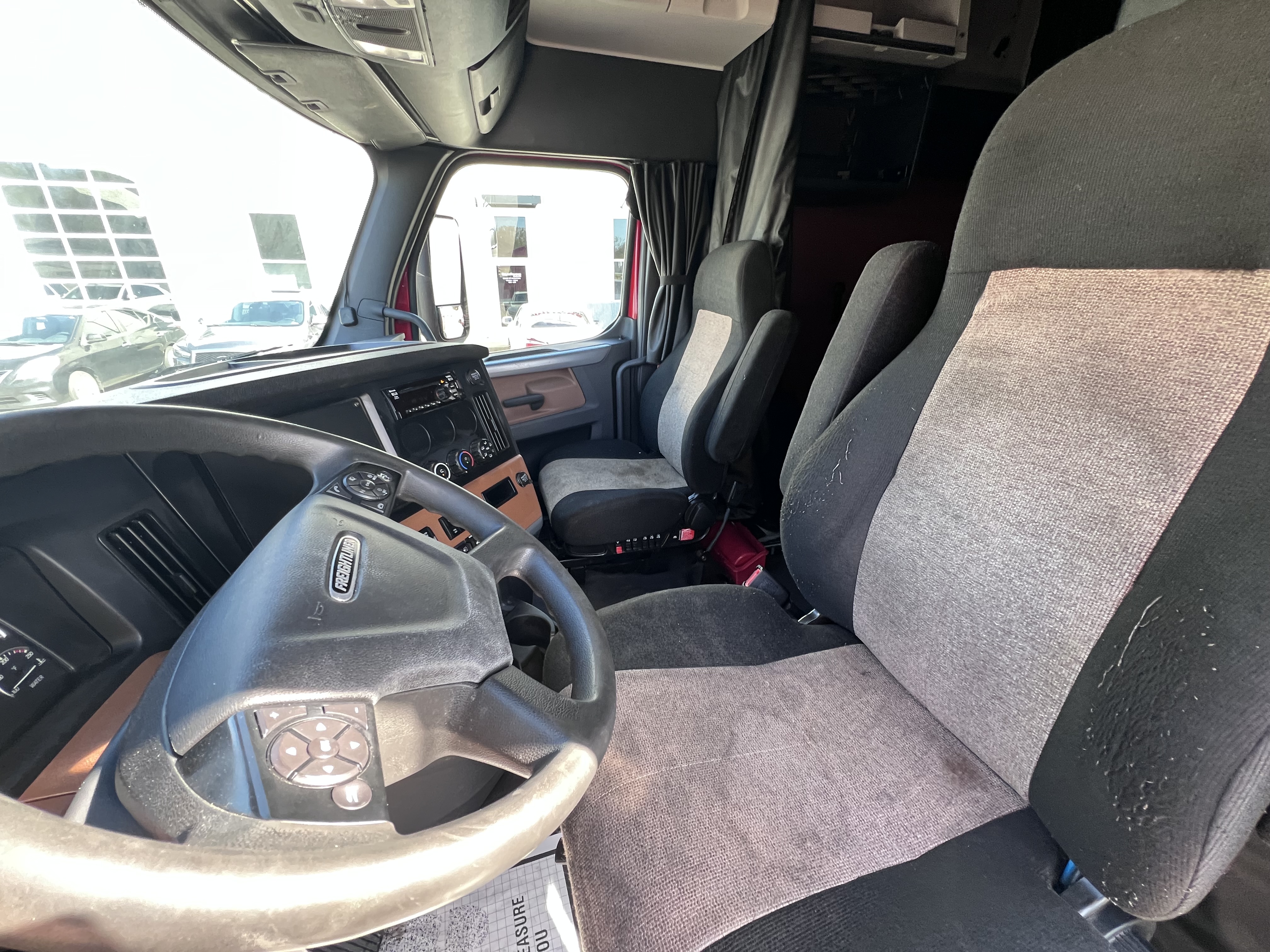 2020 FREIGHTLINER CASCADIA 126SLP - image 15