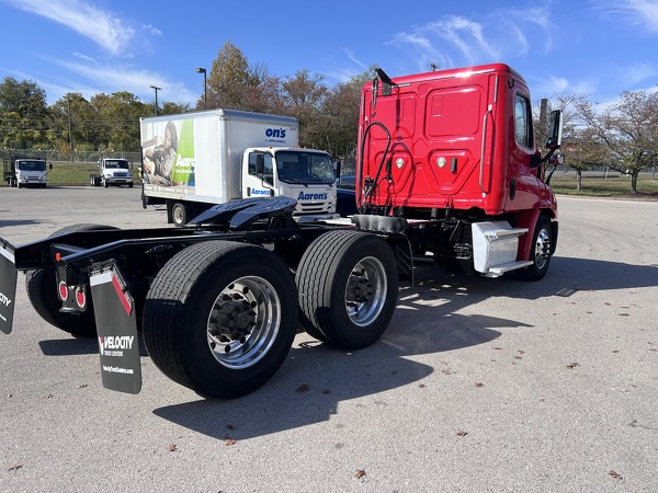 FREIGHTLINER CASCADIA 113DC 2019